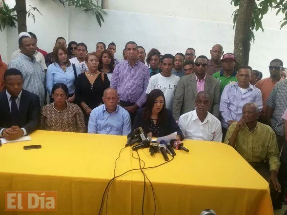 Dirigentes del PLD en Higüey renuncian indignados con la dirección del partido