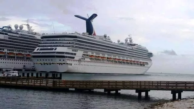 Terminal turística de Maimón recibe dos cruceros con 8 mil personas a bordo