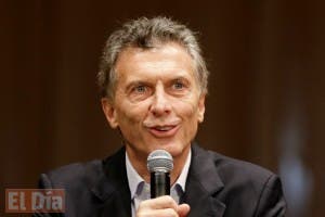 Macri anuncia gabinete económico de seis ministros