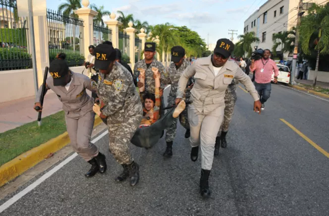 Comisión Derechos Humanos condena agresión a manifestantes frente a la Oisoe