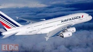 Un vuelo Air France retrasado por una amenaza terrorista sale hacia París