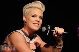 Pink se une a campaña de Unicef contra la desnutrición infantil