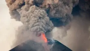 Volcán Momotombo de Nicaragua registra nueva erupción de gases, lava y ceniza