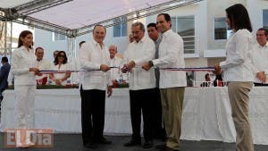 Danilo Medina asiste a inauguración primera etapa Ciudad Las Cayenas