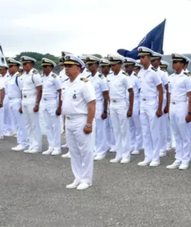 La Armada concluye con ejercicios navales