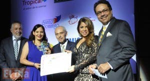 Presidente Medina felicita a ganadores del Premio Periodismo Turístico Epifanio Lantigua