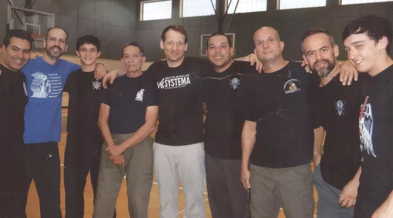 RD abre escuela Systema para las artes marciales