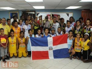 Guachupita gana básket femenino U-17