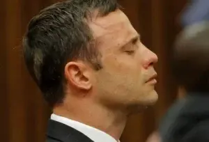 Pistorius, condenado a 6 años de prisión por asesinato