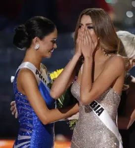 Memes del error en anuncio de Miss Universo 2015