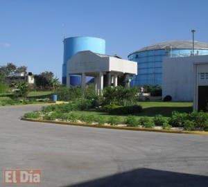 IDDI firma acuerdo con acueducto de La Romana