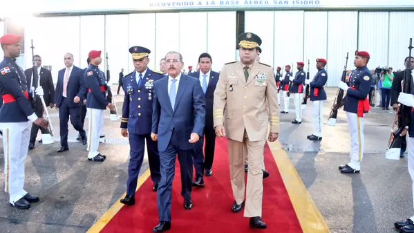 Presidente Danilo Medina viaja a El Salvador para participar en Cumbre del Sica