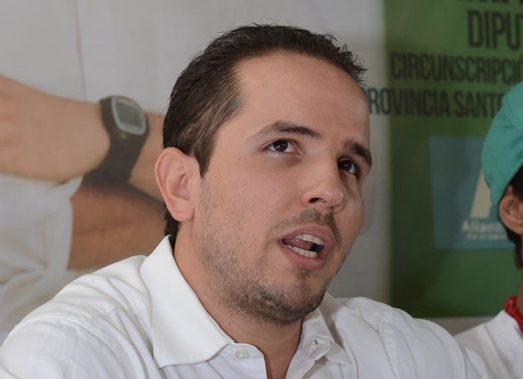 Abinader nombra a Claudio Caamaño en Comisión de Fomento a la Tecnificación del Sistema de Riego