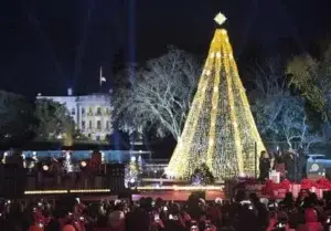 Obama enciende Árbol Nacional de Navidad un día después del tiroteo en California