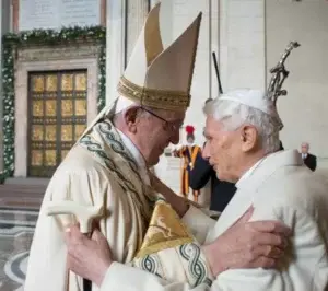 El papa da inicio a año de jubileo centrado en misericordia