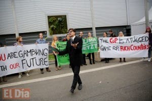 Francia refuerza la prohibición de manifestarse en torno a la cumbre COP21