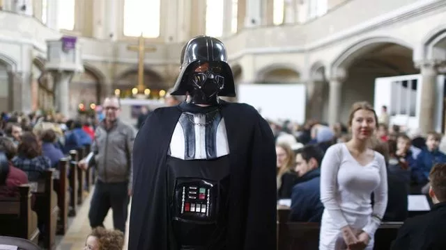 “Star Wars” llena la misa del domingo en una pequeña iglesia berlinesa