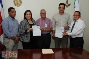 Agricultura entrega RD$22 millones a productores de San José de Ocoa