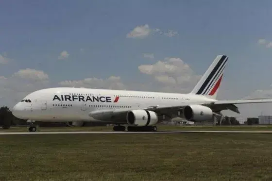 Un avión de Air France aterriza de emergencia en Kenia por alerta de bomba