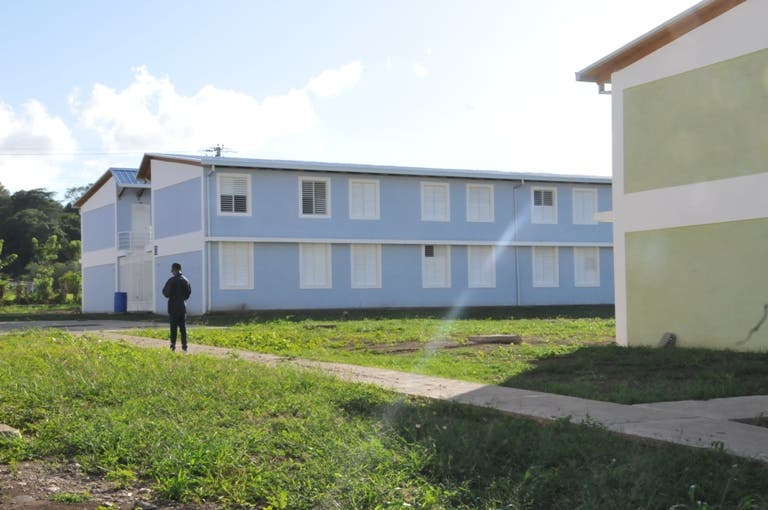 Danilo Medina entrega complejo edificios de dormitorios a Universidad ISA
