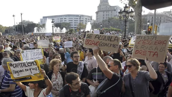 Los electores españoles se movilizan para poner fin al bipartidismo