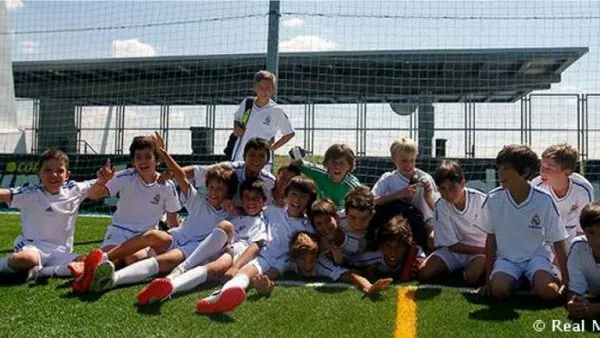 El Real Madrid quiere aplicar proyecto para enseñar fútbol a niños en Cuba