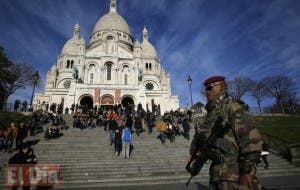 Francia moviliza 120.000 uniformados para blindar las Navidades