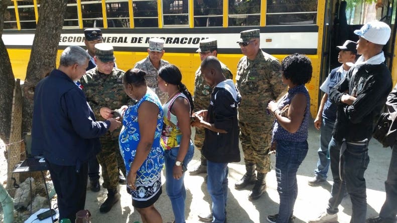 República Dominicana buscará activamente a los inmigrantes para registrarlos