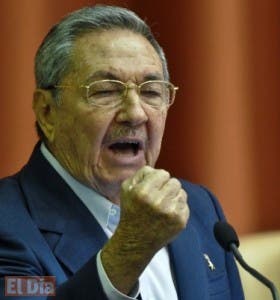 Raúl Castro reta a que le presenten lista de presos políticos para soltarlos