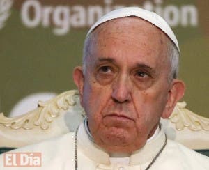 El papa anuncia que visitará las zonas afectadas por el terremoto en Italia