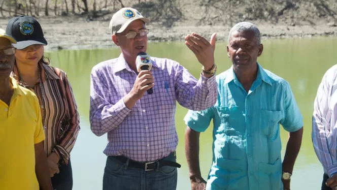 IAD entrega lagunas a ganaderos del Sur