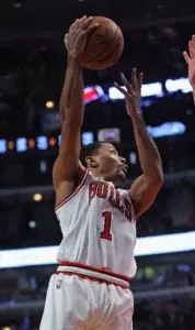 Derrick Rose es  sometido a un chequeo