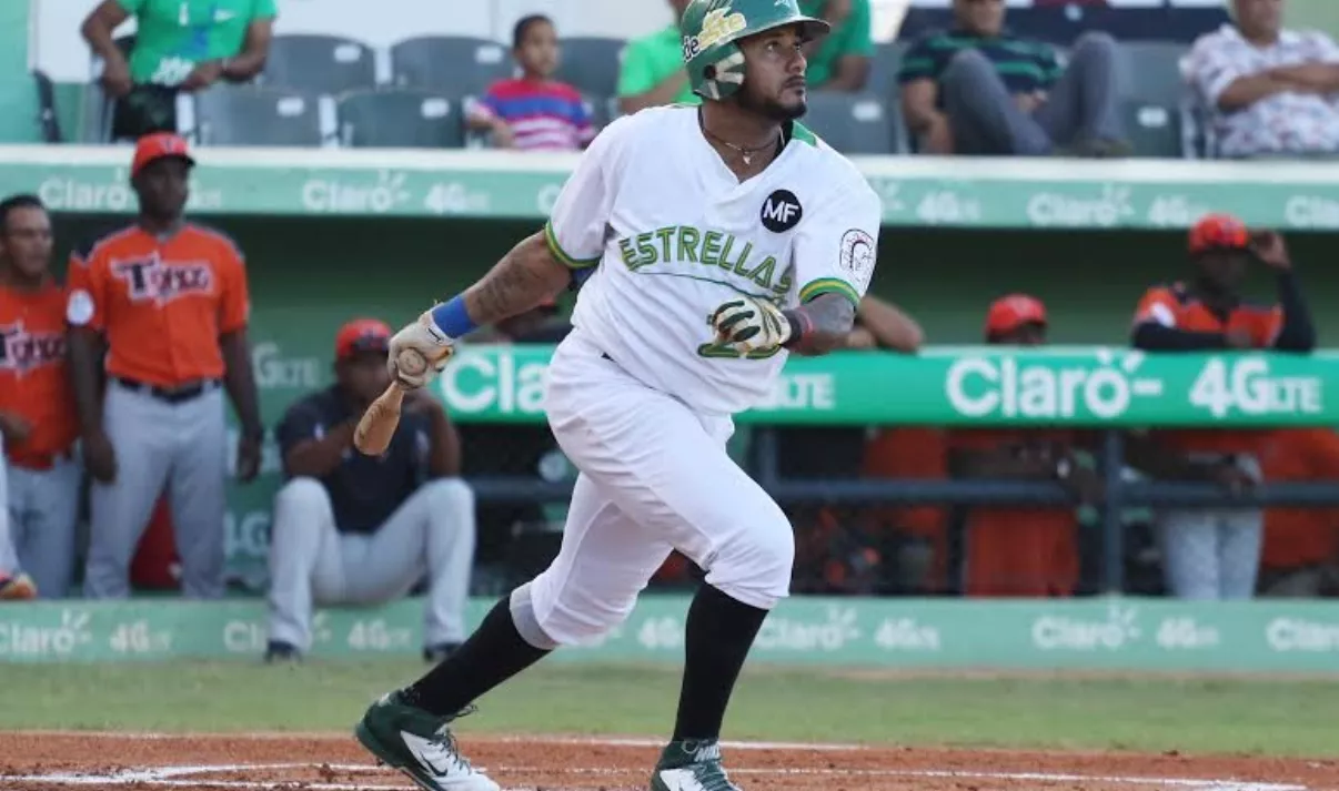 Estrellas Orientales blanquea a los Toros