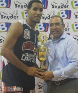 Juan Guerrero y Cristian  Jiménez, brillantes en baloncesto