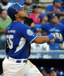 Diory sueña volver a  jugar  en béisbol EU