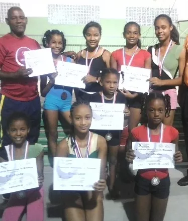 Atletas de  gimnasia reciben galardones