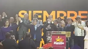 El PLD proclama a Danilo Medina candidato presidencial para elecciones de mayo