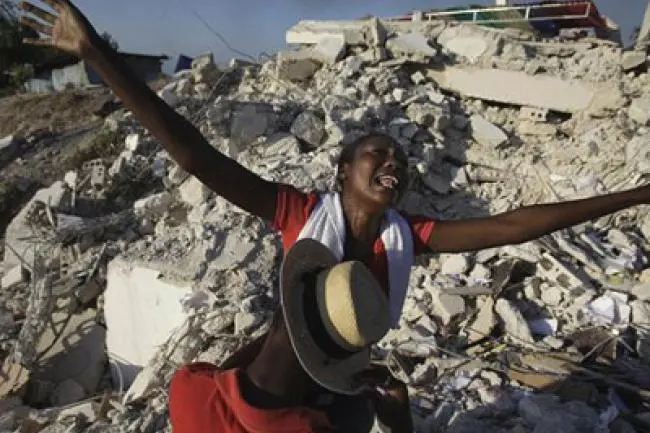 Sólo quedó pobreza , escombros y muerte después del terremoto en Haití