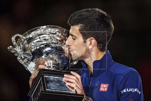 Djokovic somete a Murray e iguala los seis títulos de Emerson