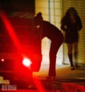 Dimite el director de Policía de Colombia investigado por red de prostitución