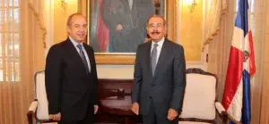 Felipe Calderón valora trabajo JCE