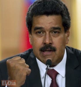 Maduro destituye al ministro de Economía que designó hace mes y medio