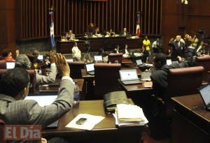 Legisladores violan ley aprobada por ellos