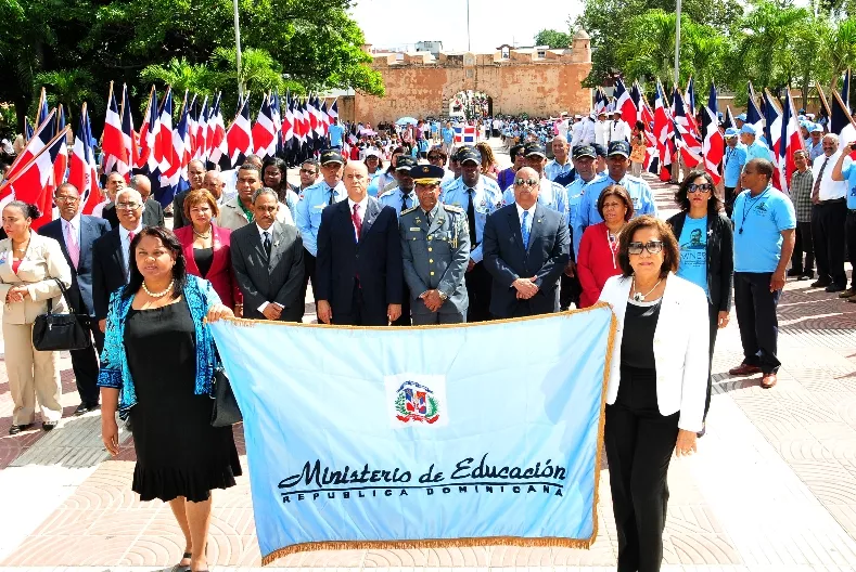 Educación rinde culto a Matías Ramón Mella