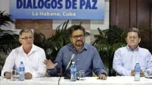 FARC insisten en rechazar plebiscito para la paz en carta abierta al Gobierno