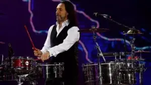 Marco Antonio Solís deleita al Festival de Viña con sus baladas melancólicas