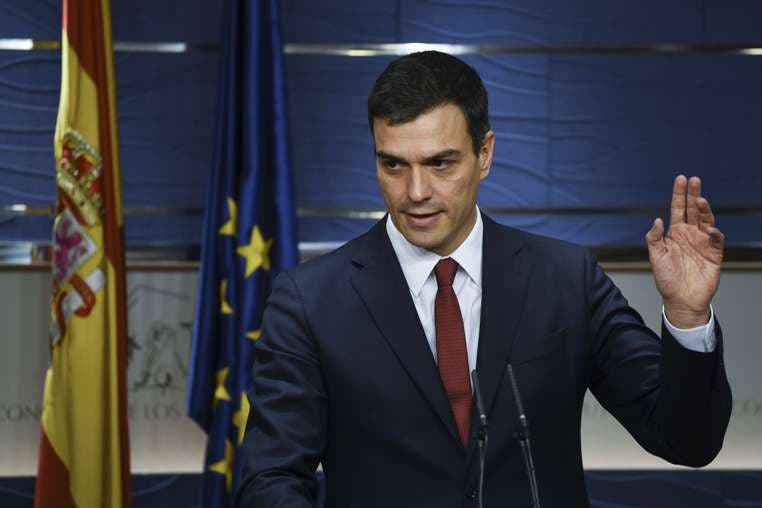 Rey Felipe VI propone al socialista Pedro Sánchez como candidato al Gobierno