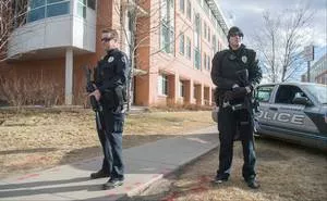 Dos niñas mueren baleadas en escuela de Arizona