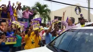 Diputado Aquilino Serrata encabeza respaldo a Danilo Medina en caravana