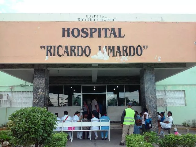 Critican dejadez de autoridades ante precariedades del hospital Ricardo Limardo